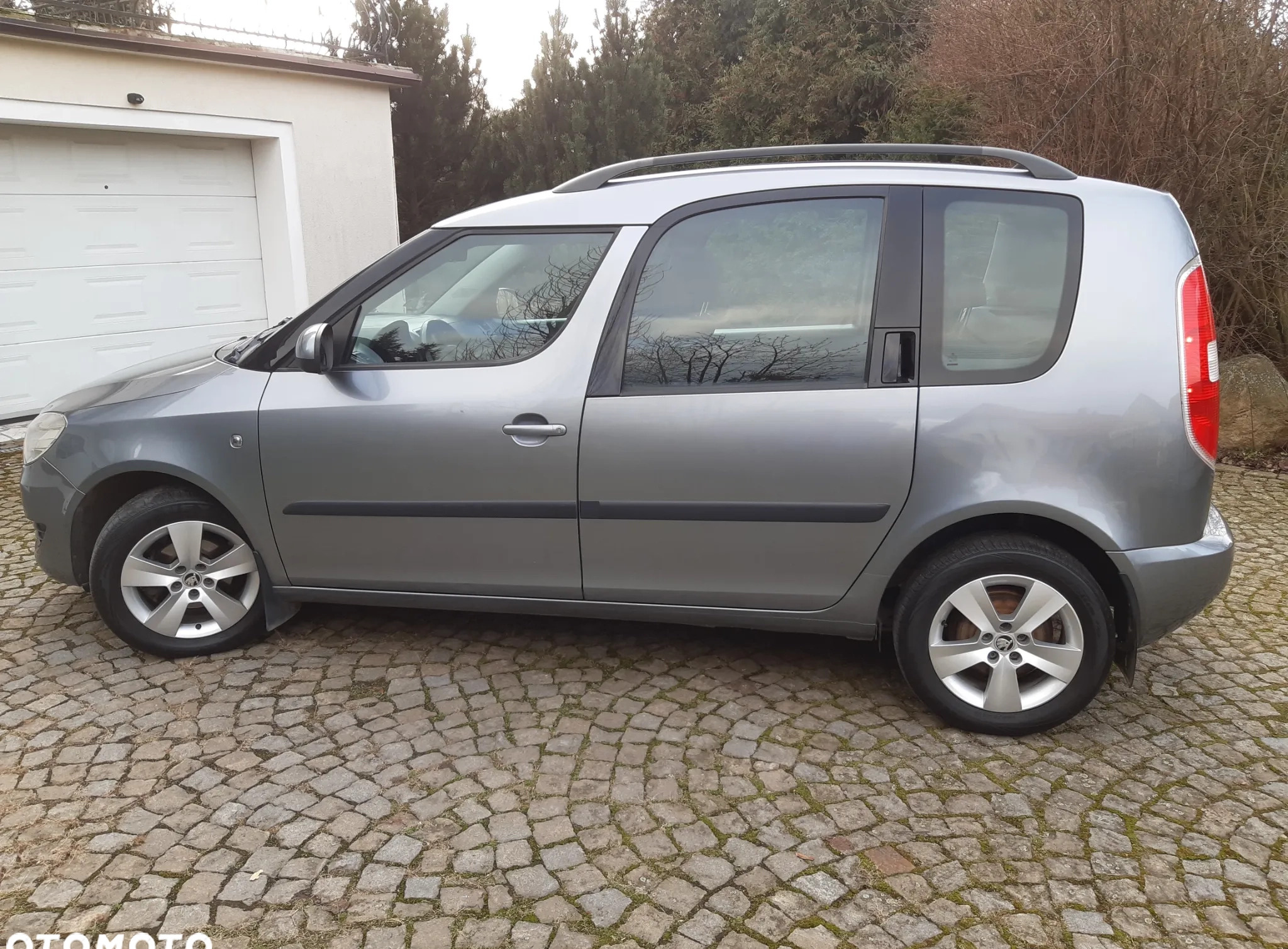 Skoda Roomster cena 17800 przebieg: 199000, rok produkcji 2011 z Paczków małe 497